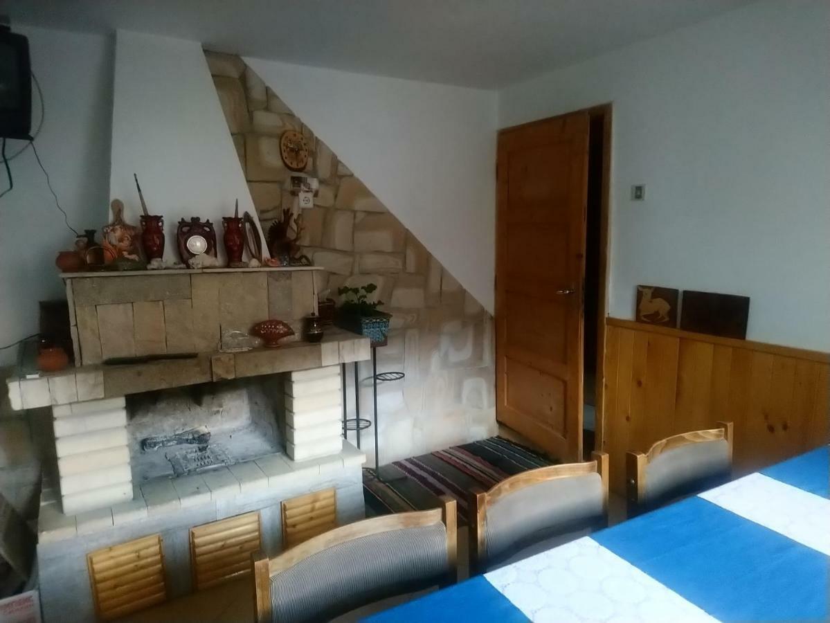 Guest House Emmy Trigrad Εξωτερικό φωτογραφία